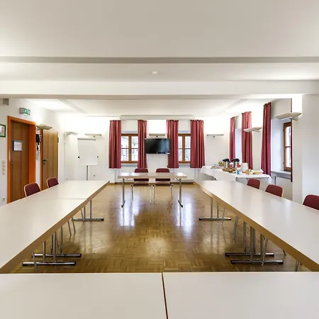 אכסניה Jugendherberge Regensburg *