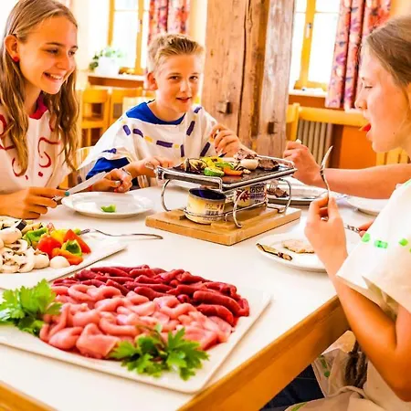 Hostel Jugendherberge Regensburg *