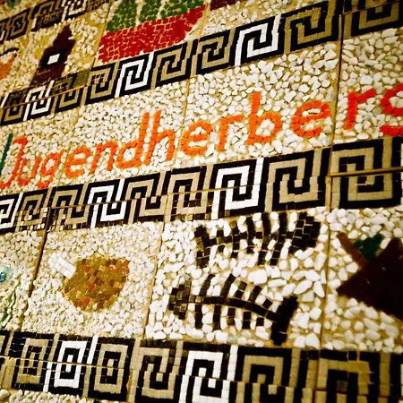 Hostel Jugendherberge Regensburg *