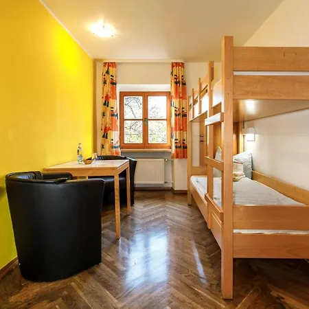 Hostel Jugendherberge Regensburg *
