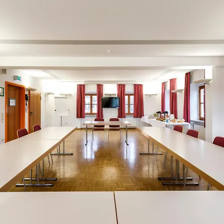 Jugendherberge Regensburg Hostel *