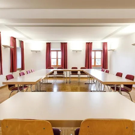 Hostel Jugendherberge Regensburg *