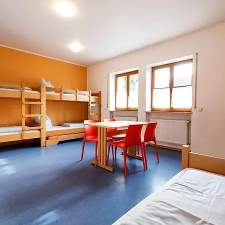 Jugendherberge Regensburg Hostel *