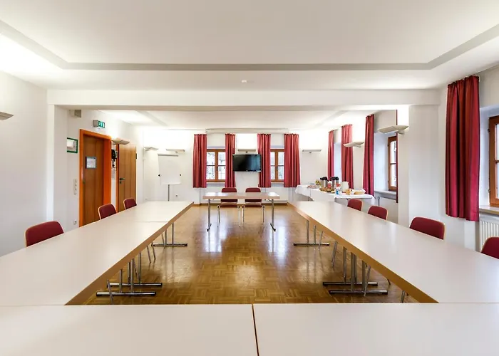 Jugendherberge Regensburg Hostel *