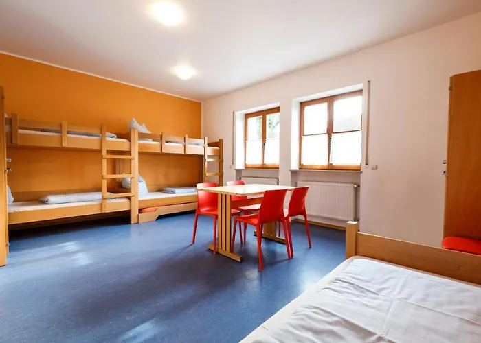 Jugendherberge Regensburg Hostel *